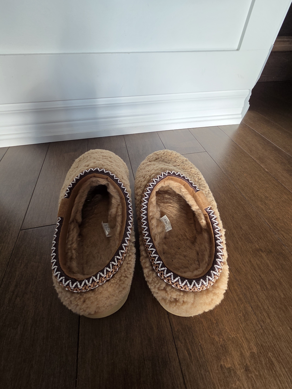 Ugg Womens Tasman Maxi Curly In Chestnut - Picture 4 of 5